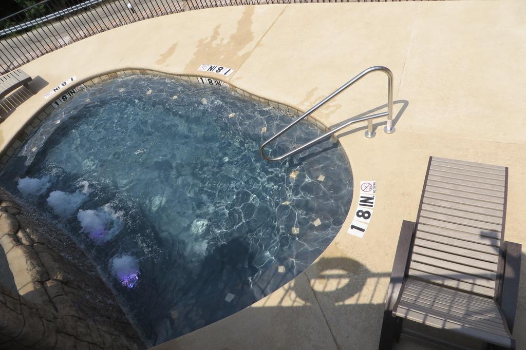 Cliffs Resort Table Rock Lake Брэнсон Экстерьер фото