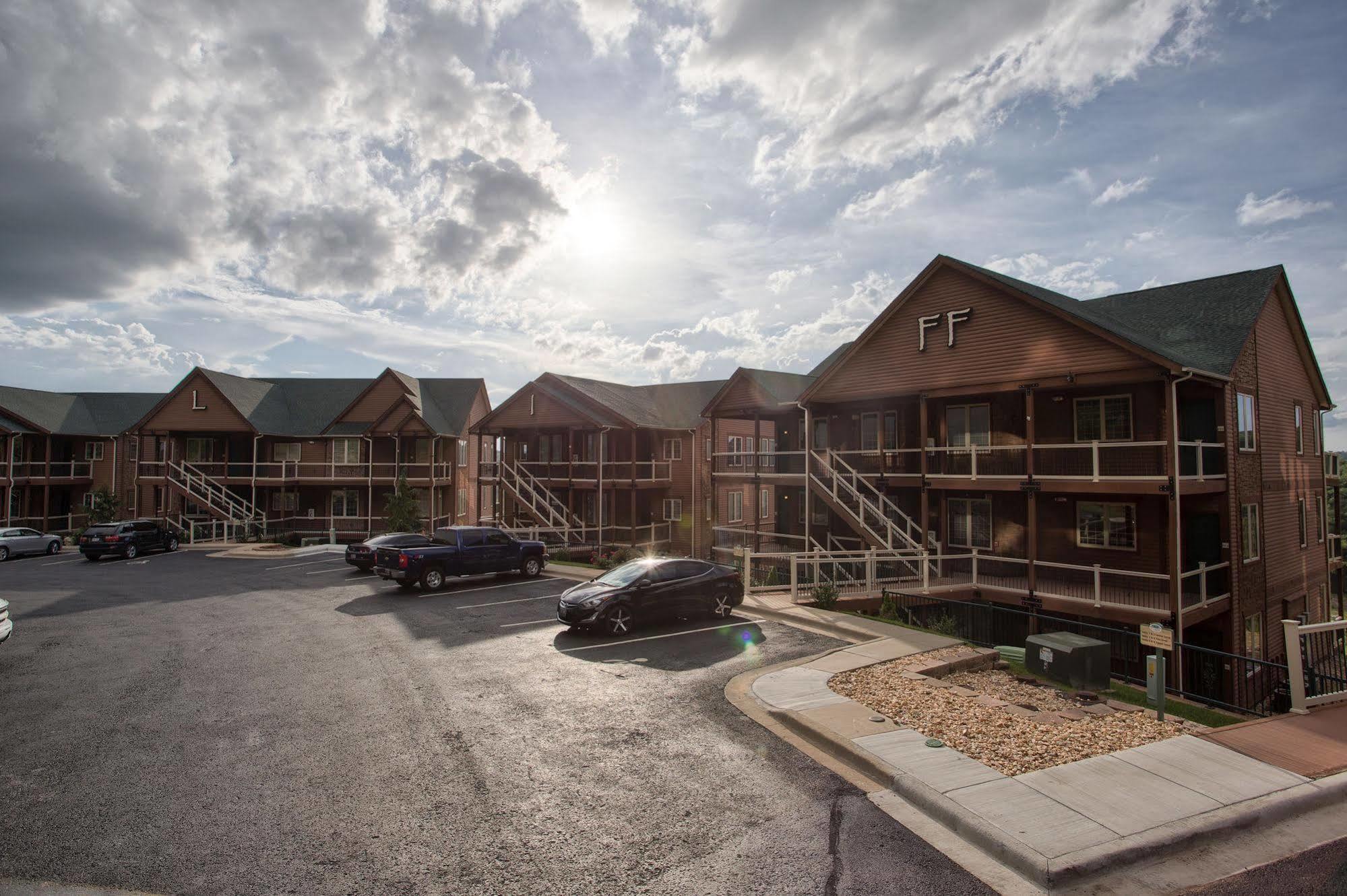 Cliffs Resort Table Rock Lake Брэнсон Экстерьер фото