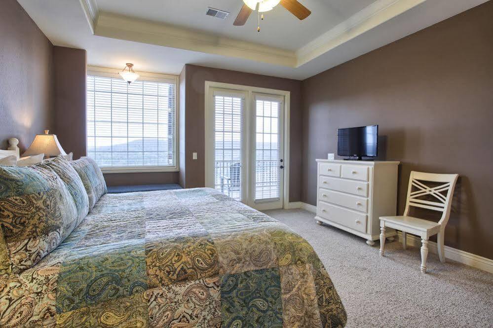 Cliffs Resort Table Rock Lake Брэнсон Экстерьер фото